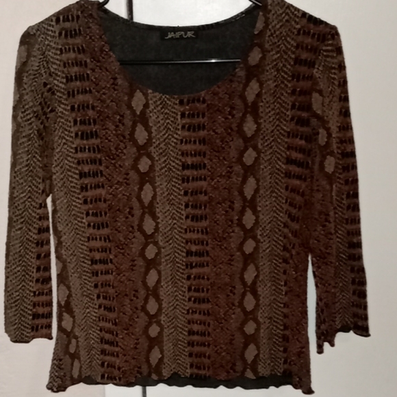 Shirt - Picture 1 of 2